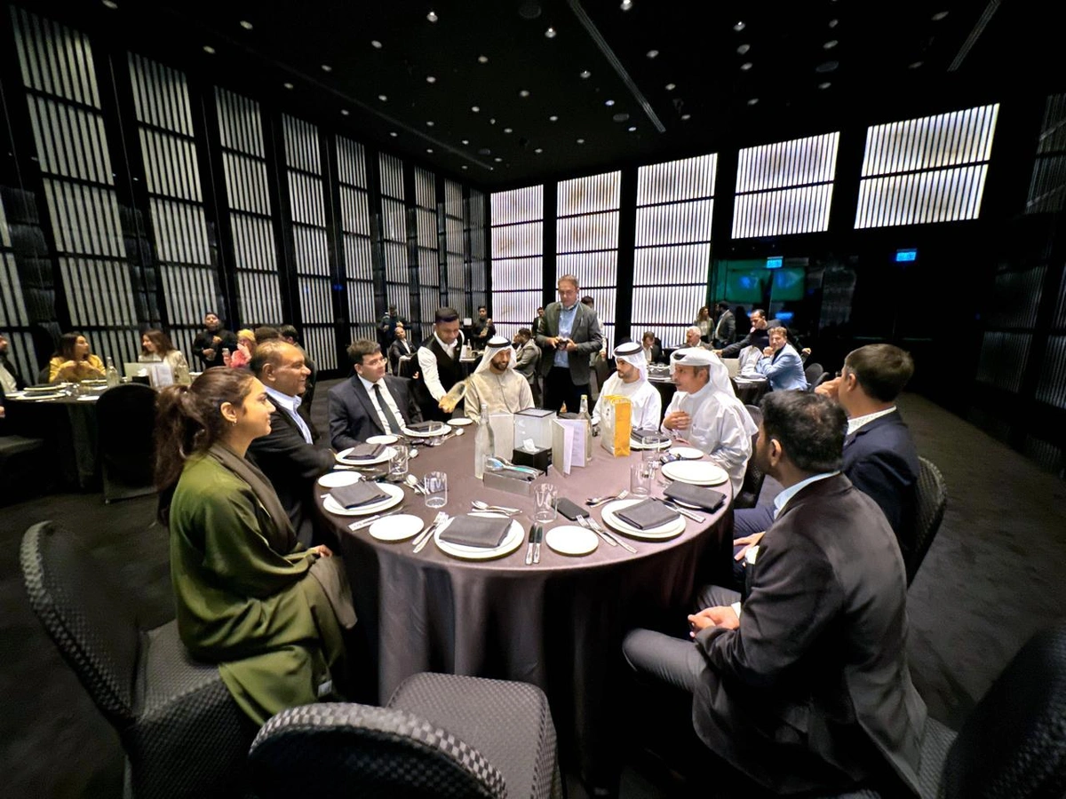 Rafael Fonteles em jantar com investidores em Dubai