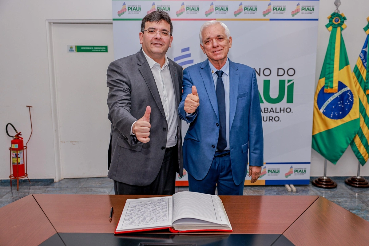 Rafael Fonteles transmite cargo para Themístocles e segue para Oriente Médio em busca de investimentos