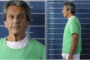 Roberto Jefferson preso sendo identificado (Foto: Reprodução)