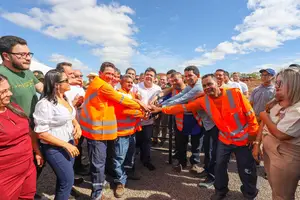 Rodovia PI-466, no trecho de 15 km, que liga João Costa à BR-020 (Foto: Louany Naira)