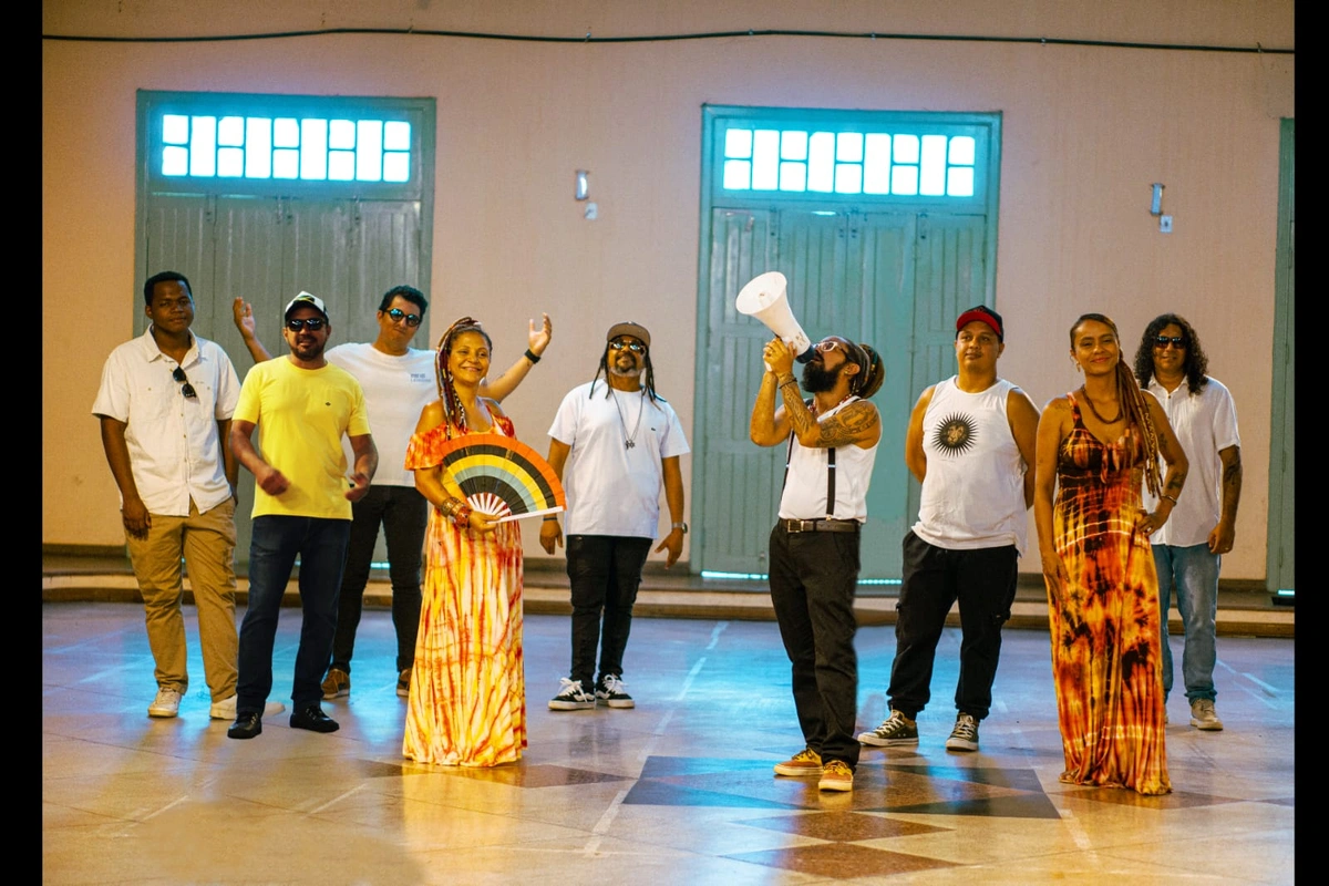 Single celebra o reggae a dois e une bandas do Piauí e Maranhão em clipe gravado em Teresina.