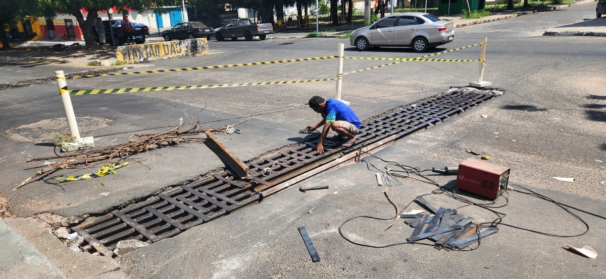 Trabalhador sem os equipamentos de proteção