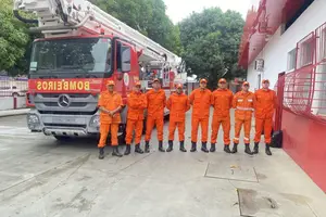 Bombeiros preparados para as ocorrências (Foto: Reprodução)