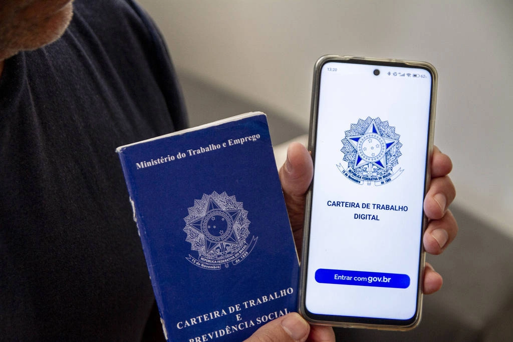 Contrato de trabalho com carteira assinada perdeu atratividade