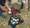 Corpo com maços de dinheiro é encontrado em rio no Piauí