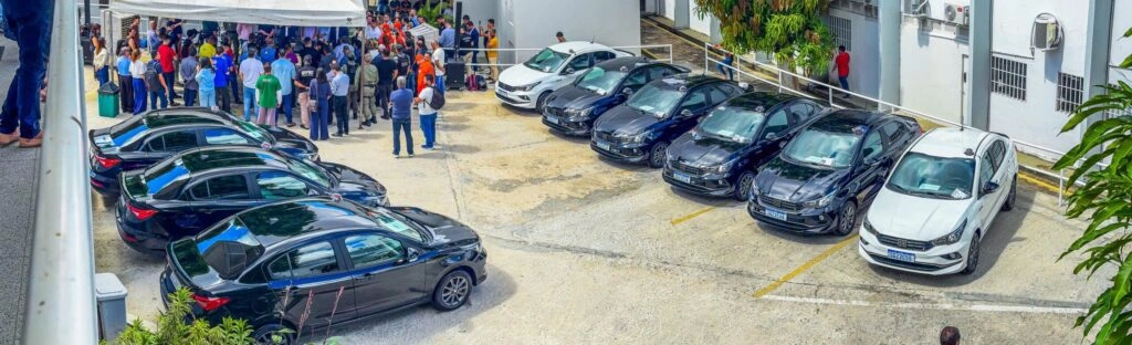 Entrega de novas viaturas para as polícias