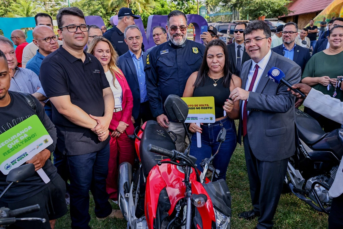 Entrega de veículo recuperado