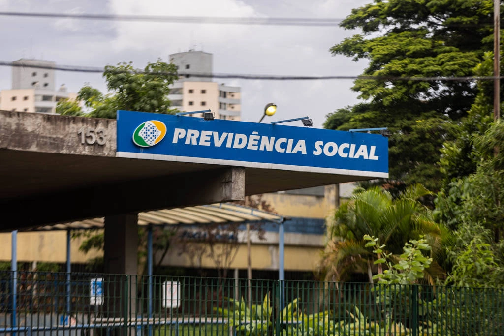 Fachada da Previdência Social (INSS) na praça Nina Rodrigues, região central de São Paulo