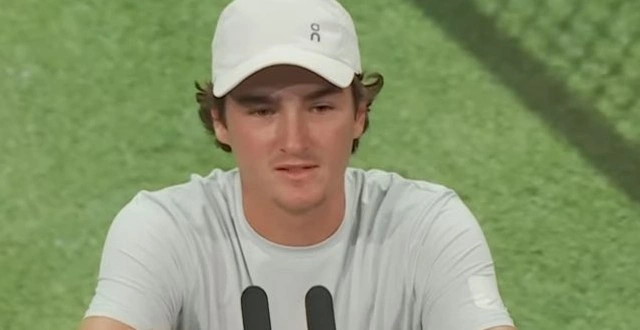 João Fonseca em entrevista antes da estreia em Wimbledon