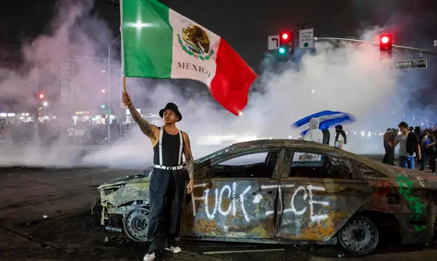 Soldados da Guarda Nacional chegam a Los Angeles em meio a tensão de protestos