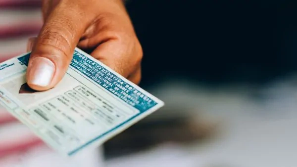 Multas de trânsito batem recorde, mas suspensões de CNH caem no Brasil