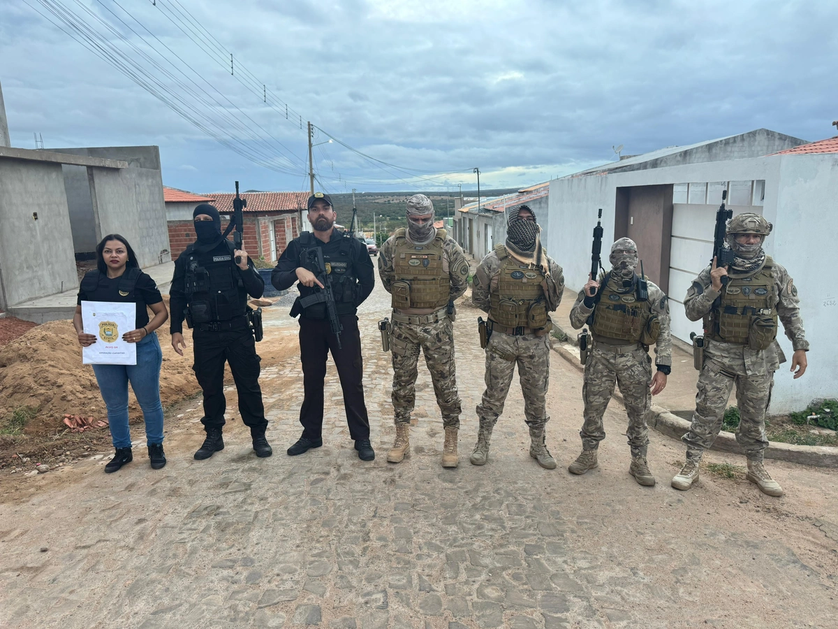 Polícia em Paulistana