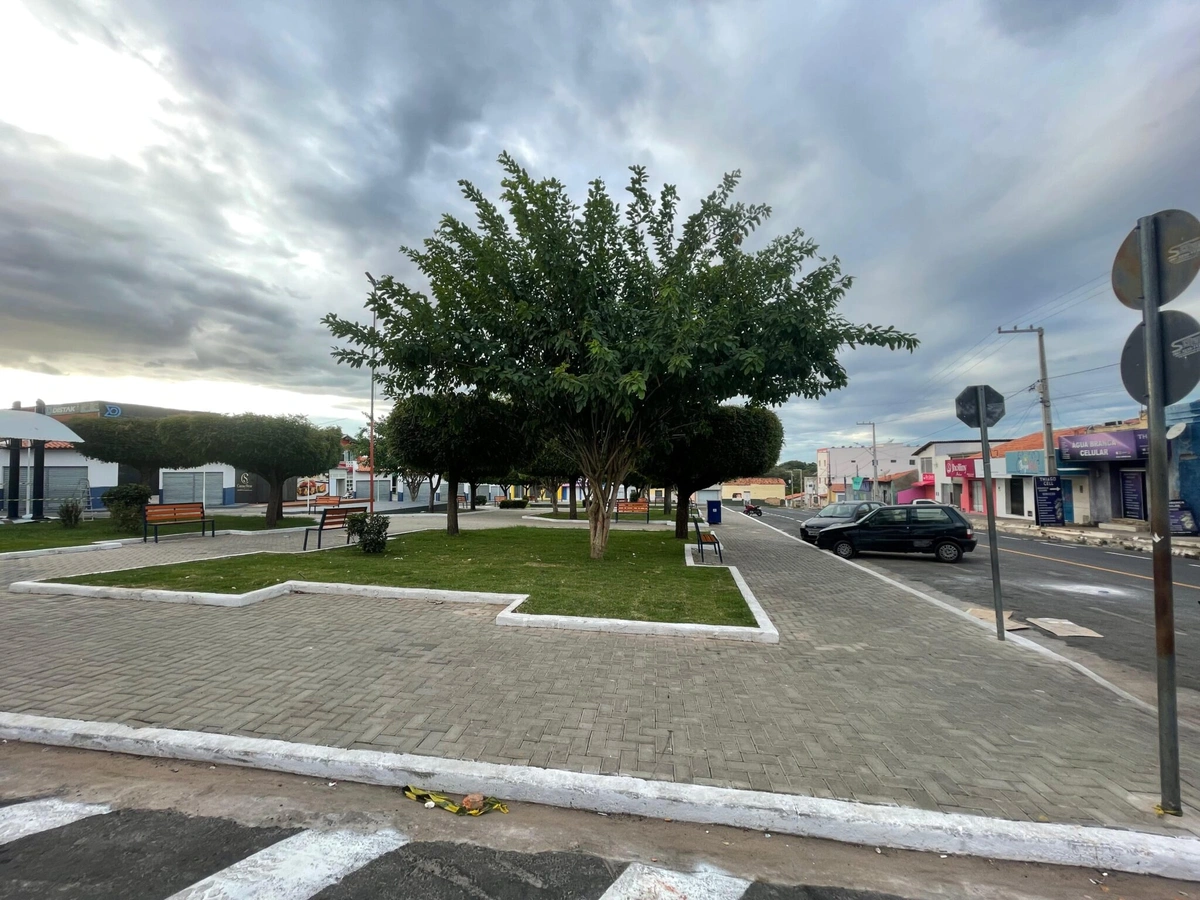 Praça Gomes Calado, Água Branca-PI