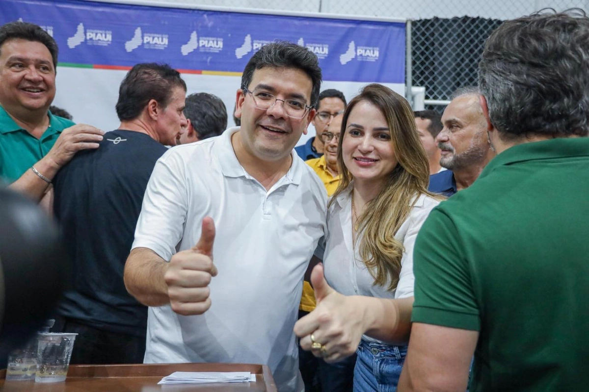 Rafael Fonteles e secretária dos esportes, Josiene Campelo