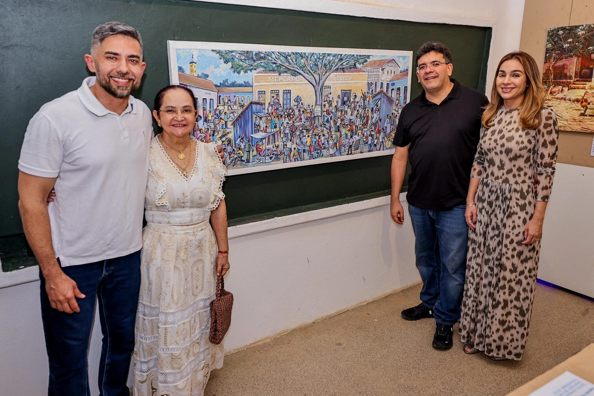 Secretário de Cultira Rodrigo Amorim, prefeita de Pedro II Betinha Brandão, Governador Rafael Fonteles e dona Isabel Fonteles.