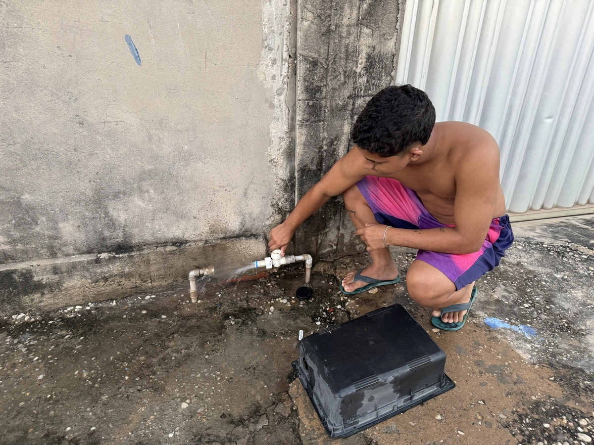 Várias famílias da zona Sudeste de Teresina estão sem água desde a manhã de sábado (14).