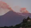 Vulcão Etna entra em erupção e lança cinzas sobre a Itália