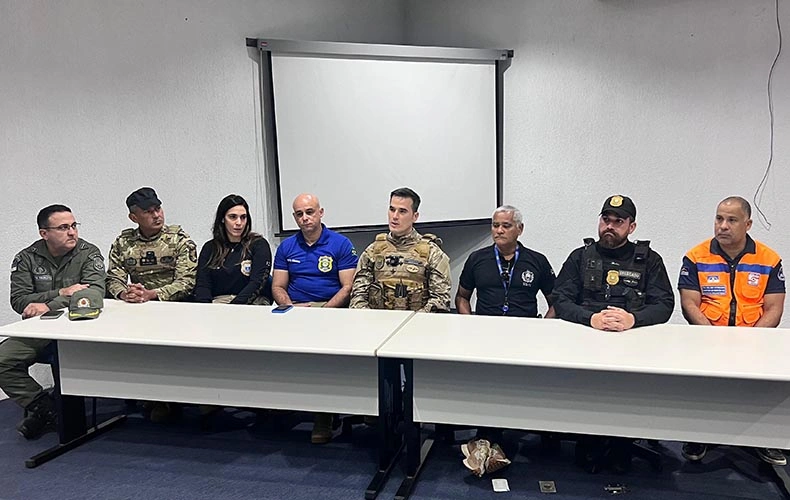 Zanatta com parte dos comandos de equipes