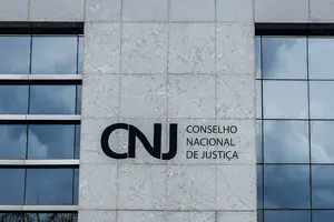 A fachada da sede do Conselho Nacional de Justiça, em Brasília (Foto: Rafa Neddermeyer - 3.nov.2023/Agência Brasil)