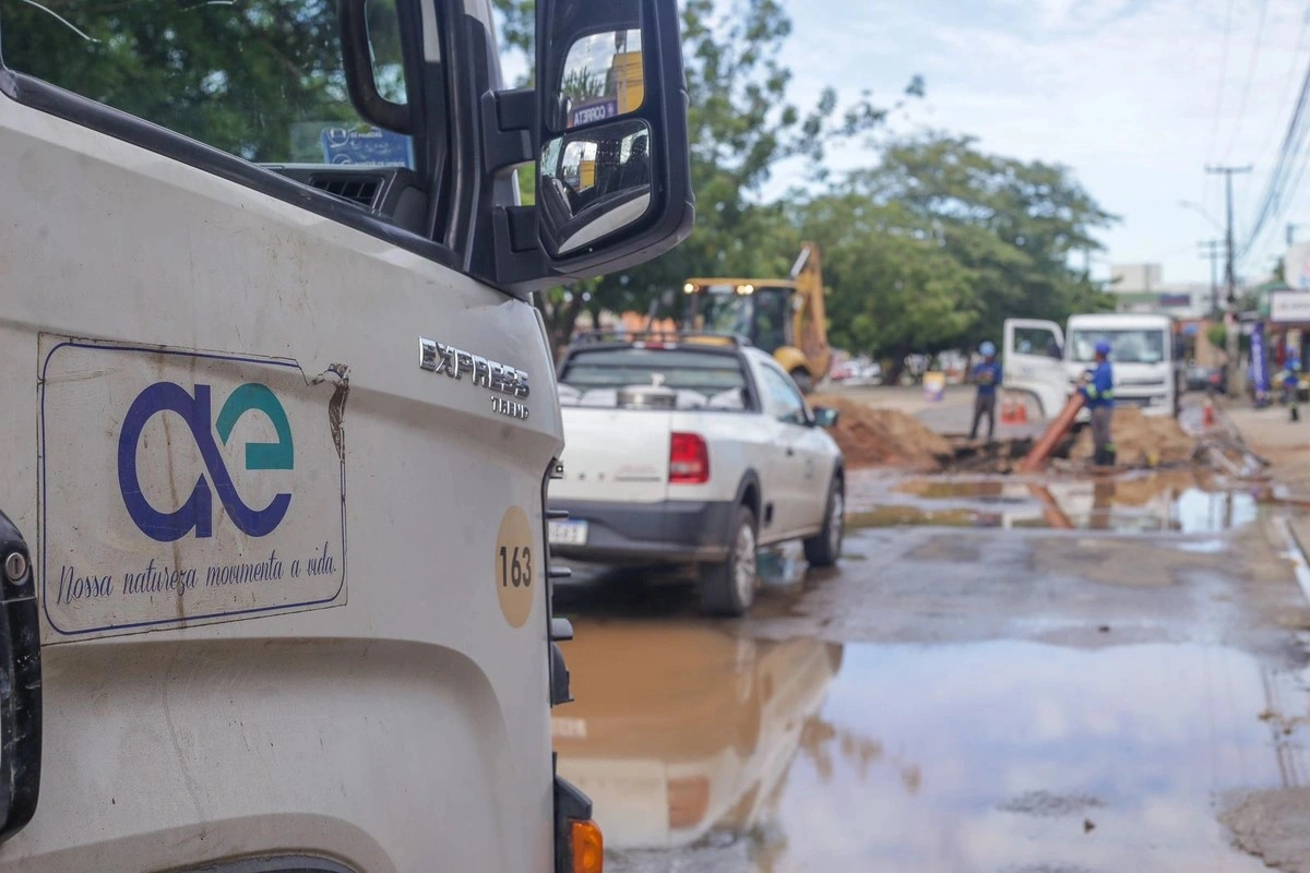 Águas de Teresina e suas obras que causam transtornos e prejuízos a população