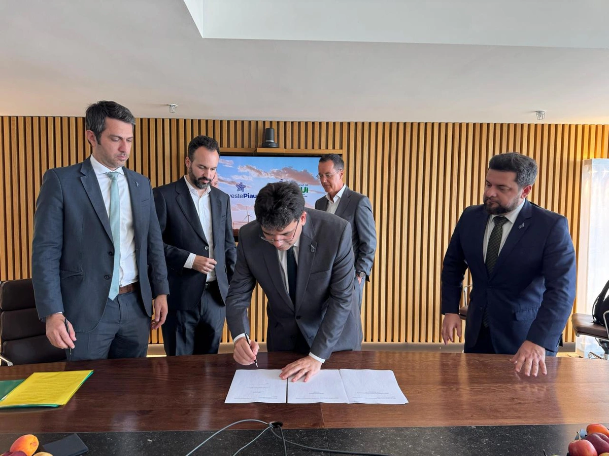 Assinatura de contratos com a Mercuria Energy Group