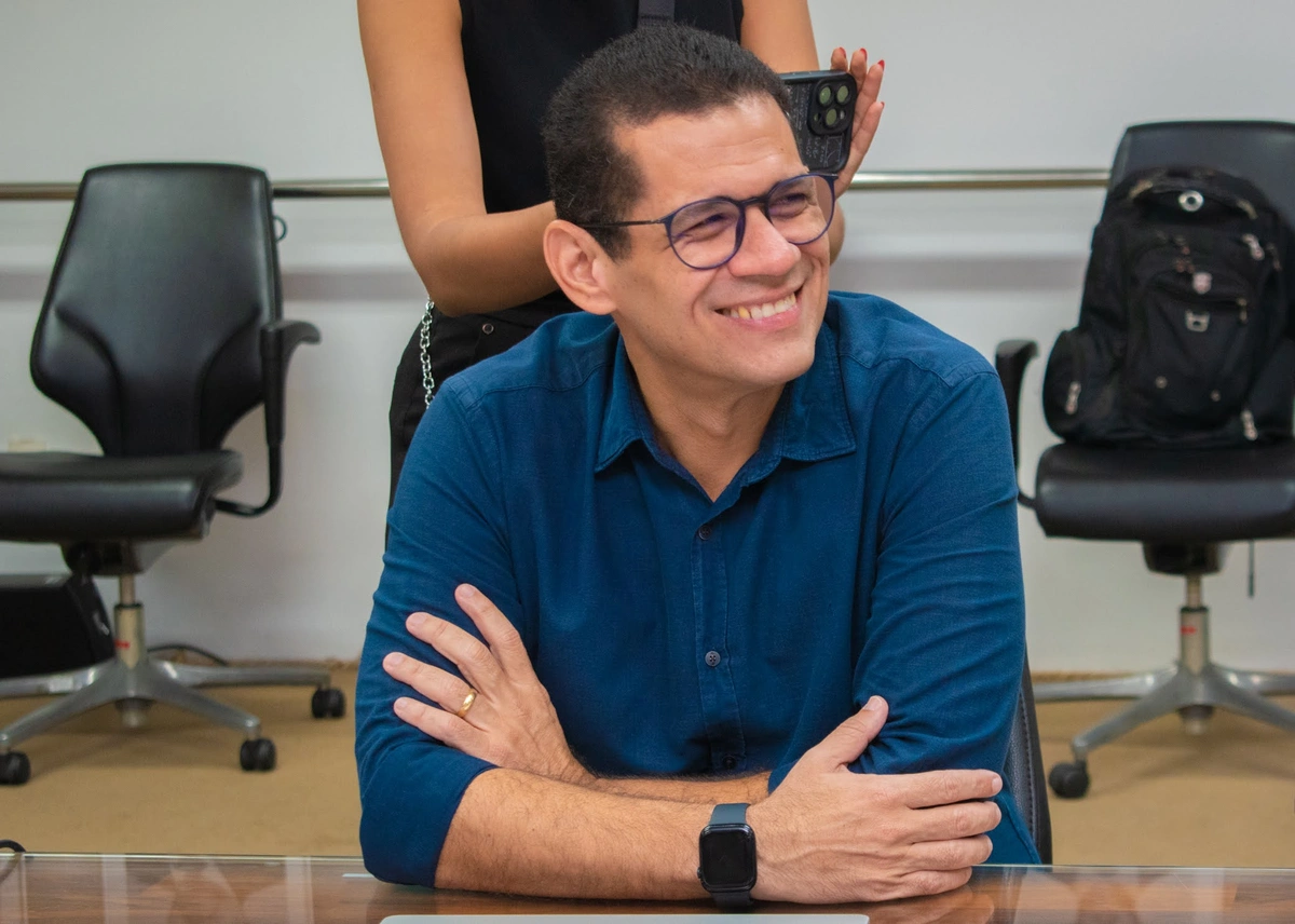 Caio Burton, aluno da UFPI, é premiado pelo CNPq com app de IA para diagnóstico do Parkinson