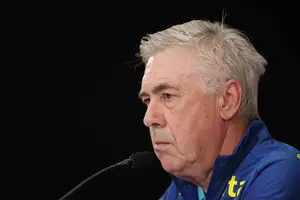 Carlo Ancelotti durante coletiva de imprensa na Neo Química Arena, em São Paulo (Foto: REUTERS)