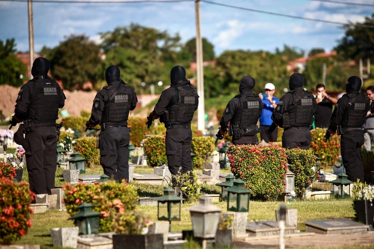DRACO homenageia delegado assassinado