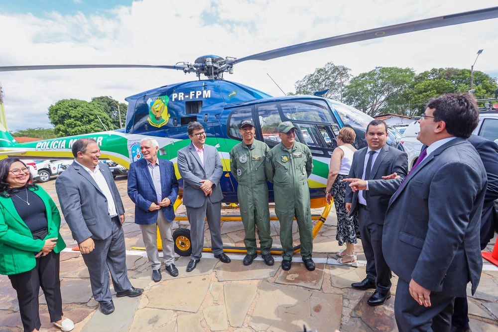 Helicópteros para PM-PI