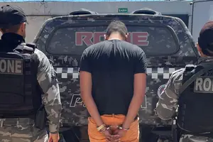 Homem foi preso na manhã deste domingo (13) (Foto: PM-PI)