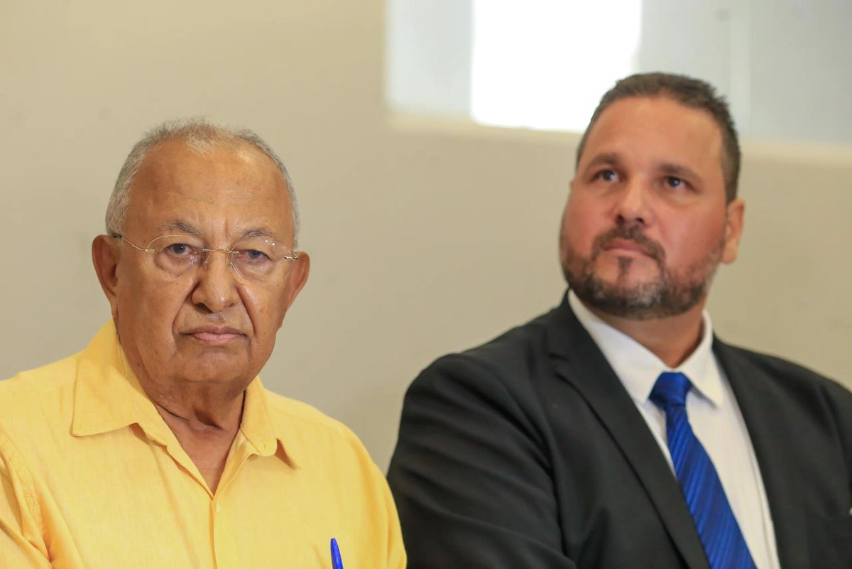 Justiça determina afastamento do sobrinho de Dr. Pessoa da Strans por envolvimento na exclusão ilegal de multas