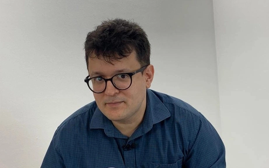 Petrus Evelyn, o vereador dos recortes em redes sociais é acusado por denúncias a frente da CPI da Águas de Teresina