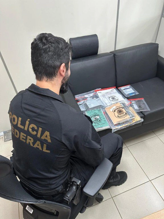 Polícia Federal desarticula o uso de instituições esportivas para tentar justificar contrabando