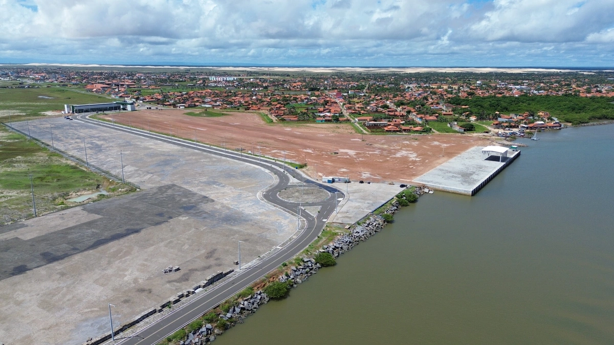 Porto Piauí e parte do cais
