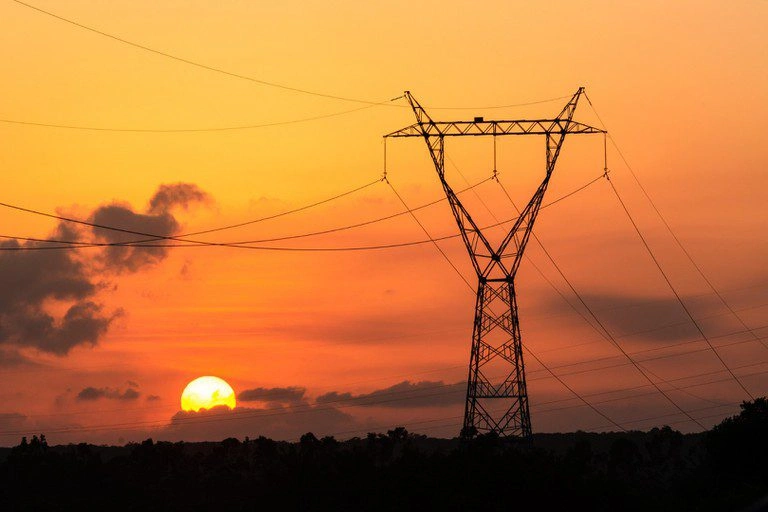 Rede de distribuição de energia elétrica