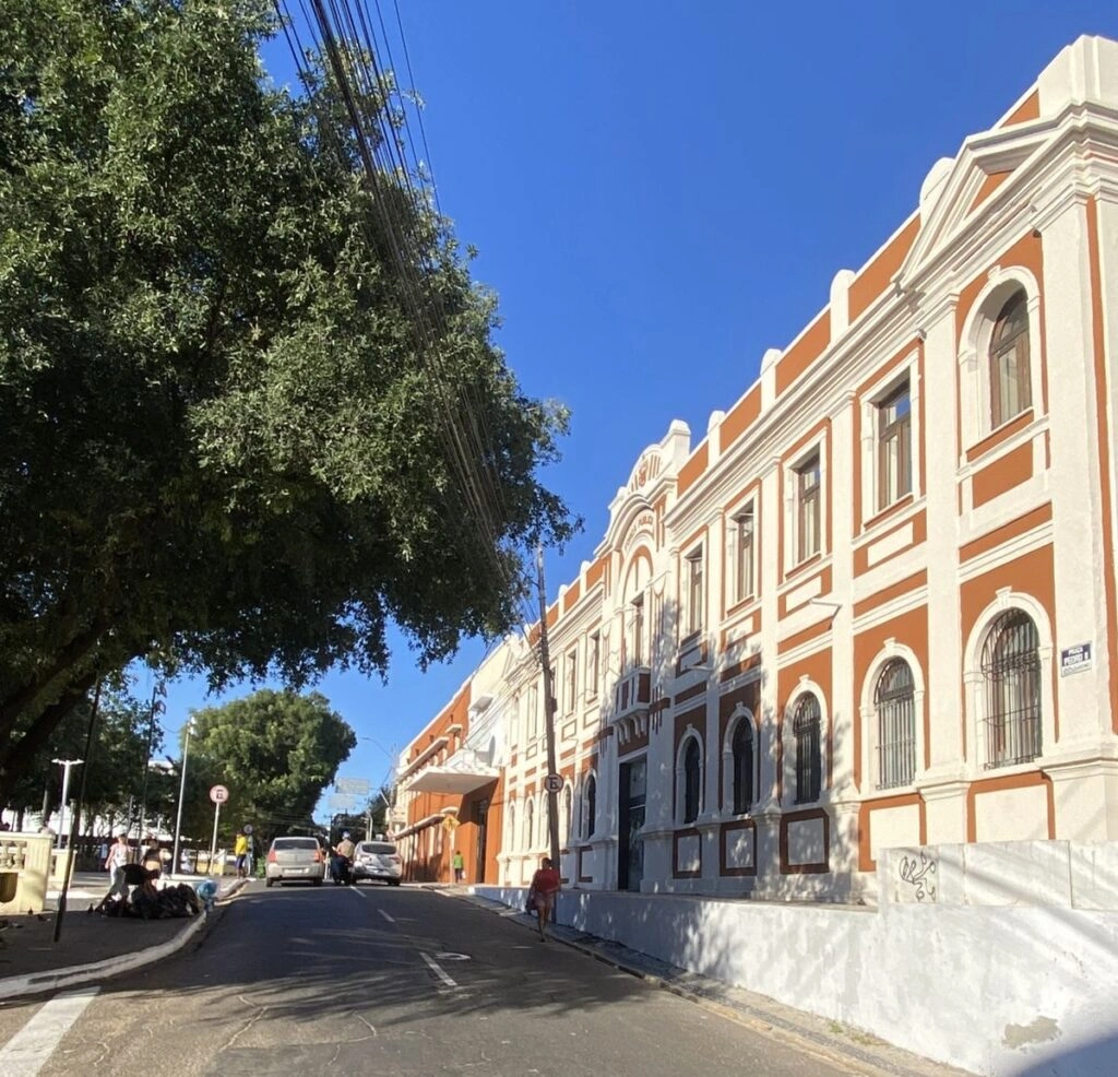 Reforma do Centro de Artesanato pelo IDEPI