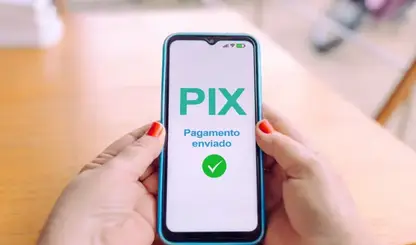 França passa a aceitar PIX como forma de pagamento para turistas brasileiros