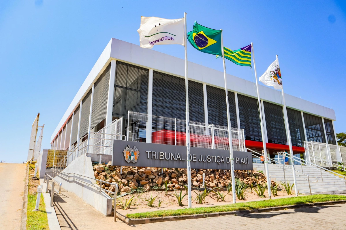 Tribunal rejeita recurso e confirma pena por apropriação indébita em caso de ação contra o INSS