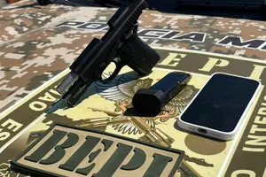 BEPI aprendeu uma pistola com carregador (Foto: PM-PI)