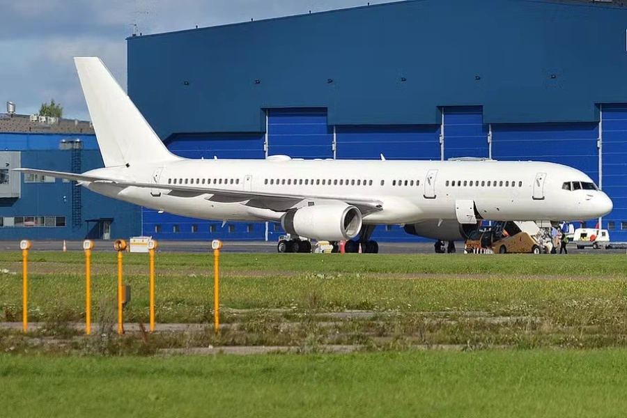 Boeing 757 modificado da Força Aérea dos EUA, usado em missões secretas, chamou atenção no RS