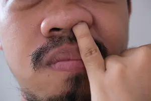 Cutucar o nariz com mais cuidados (Foto: Reprodução)