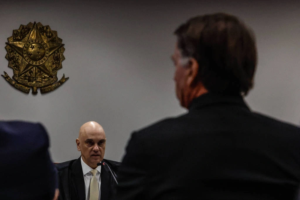 O ex-presidente Jair Bolsonaro prestou depoimento ao ministro Alexandre de Moraes no STF