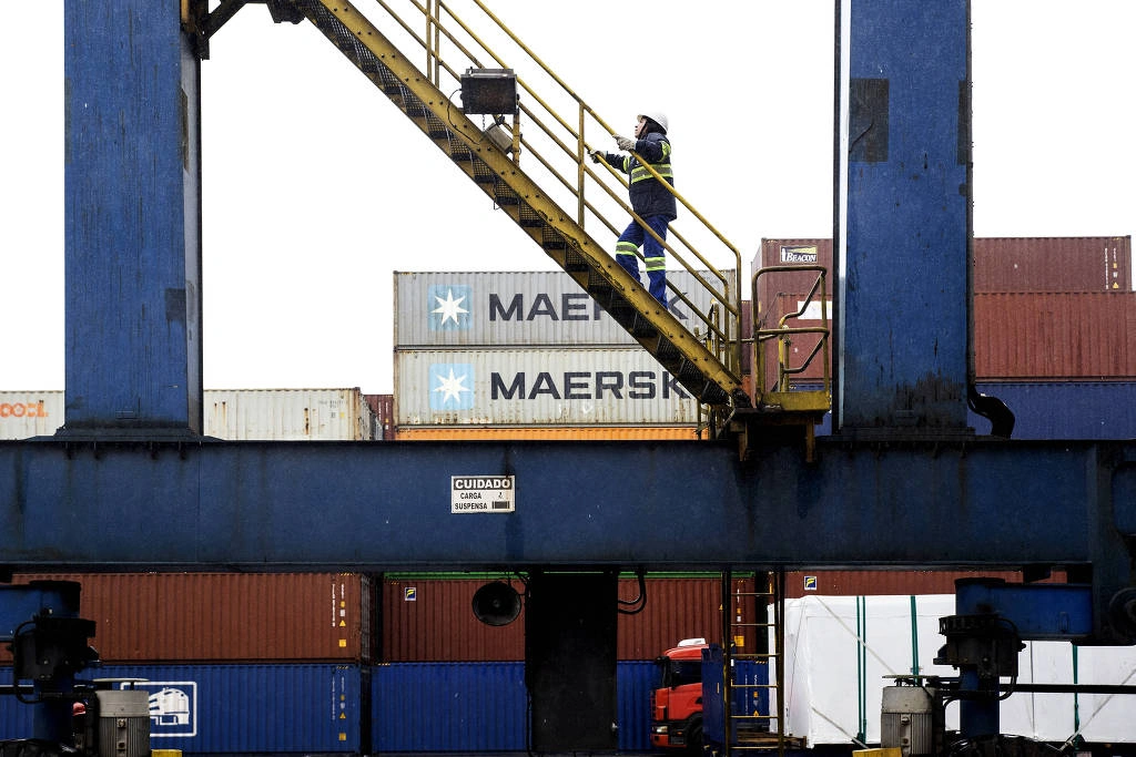Operação no porto de Santos