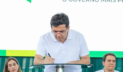 Rafael Fonteles inaugura UTI em Uruçuí e cumpre agenda de obras no sul do Piauí