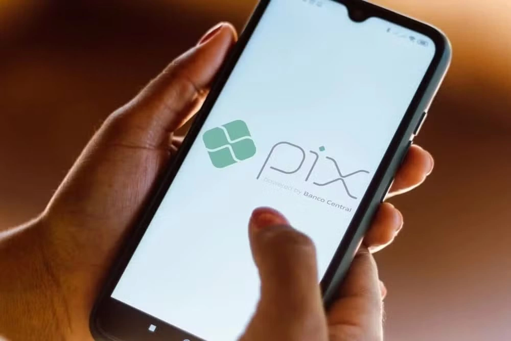 Banco Central anuncia regras para padronizar Pix parcelado ainda em setembro