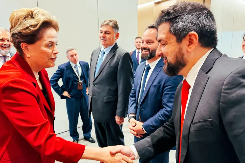 Dilma e Vitor Hugo
