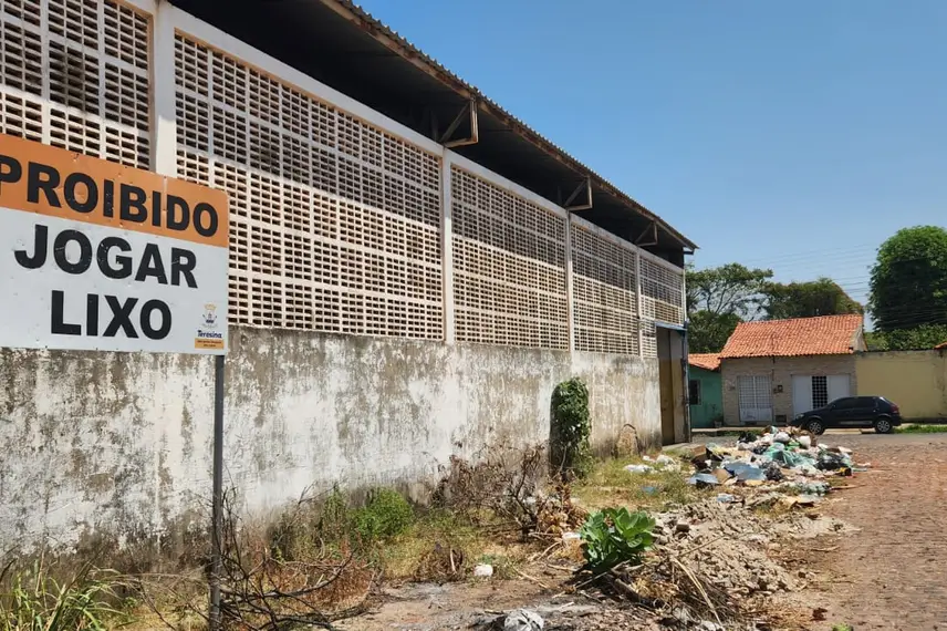 Ginásio abandonado da Vila da Guia