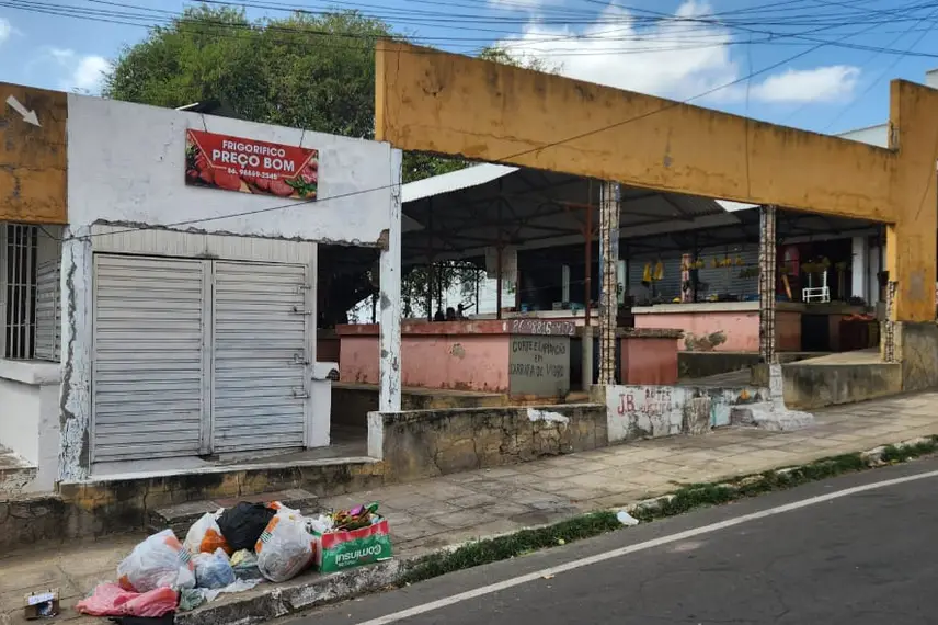 Mercado do Bela Vista II abandonado pelo poder público municipal