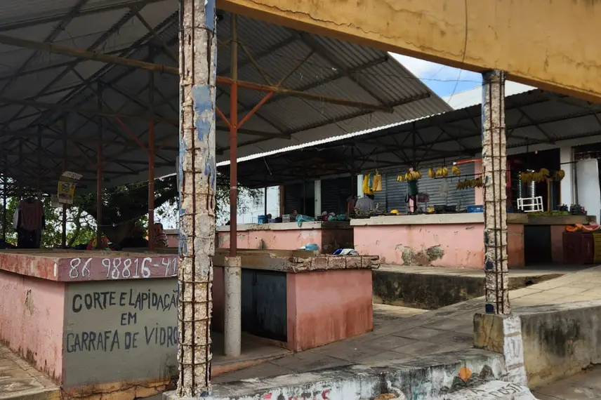 Mercado do Bela Vista II abandonado pelo poder público municipal