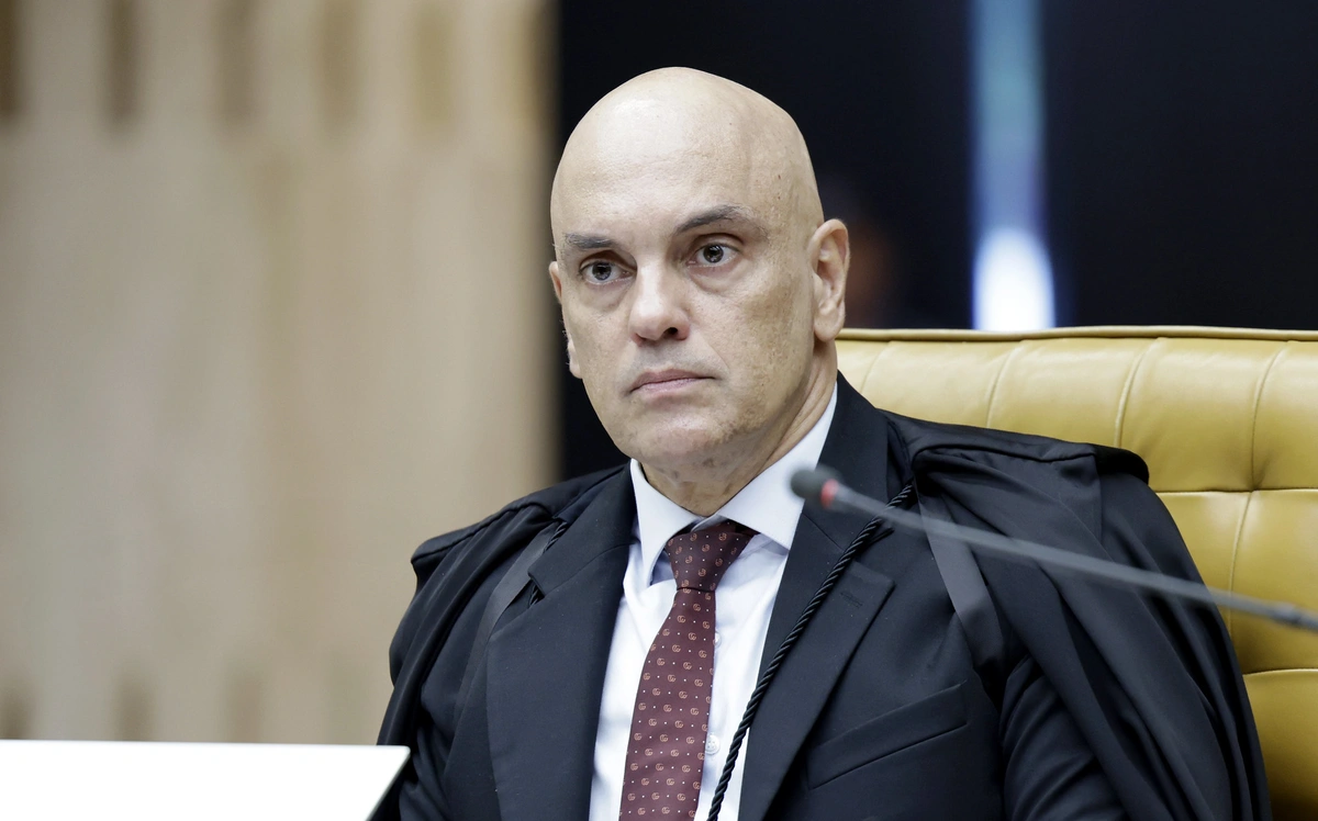 Ministro afirma que houve tentativa de golpe de Estado e organização criminosa armada liderada pelo ex-presidente